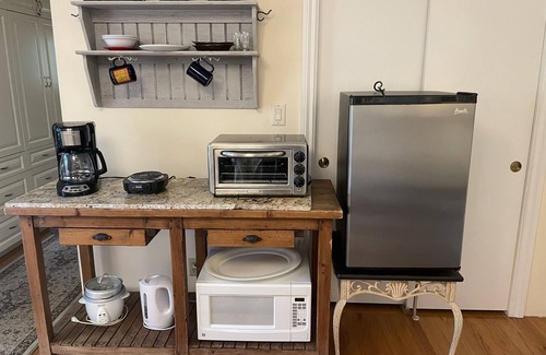 Los Altos Hills Apartment | Private Unit full bath patio