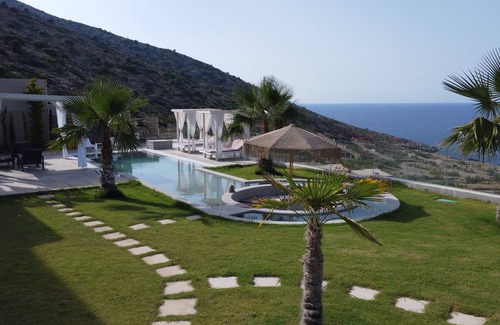Agia Pelagia Villa | Private Vila Bluevedere