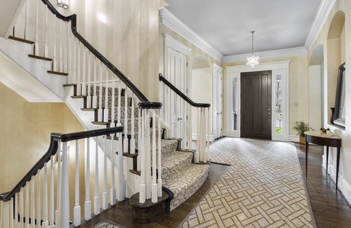 Jefferson Manor Villa | Private Villa By The Potomac River