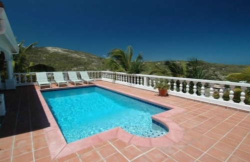 Oyster Pond Villa | Private Villa Overlooking the Ocean and French Mountainside