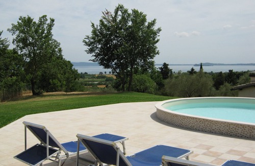 Grotte di Castro Villa | Private villa with pool overlooking the lake Bolsena