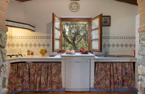 Bibbona Villa | Private Villa with A/C, WIFI, private pool, TV, patio, pets allowed, panoramic view, parking