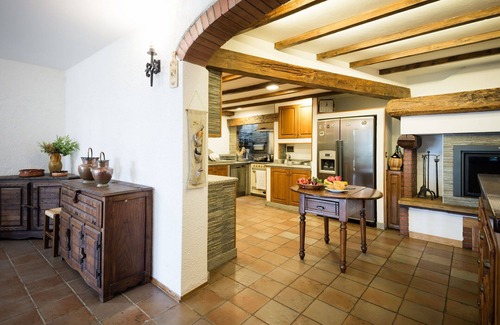 Subbiano Villa | Private Villa with A/C, WIFI, private pool, TV, patio, pets allowed, panoramic view, close to Arezzo