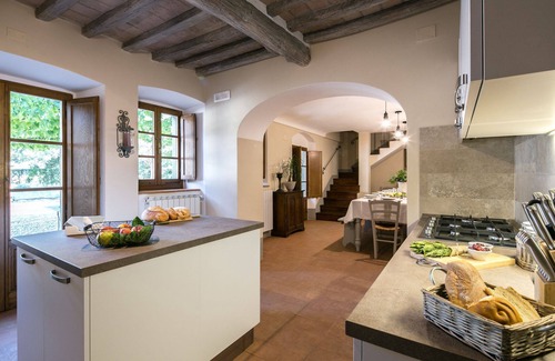Ferretto Villa | Private Villa with A/C, private pool, WIFI, hot tub, TV, patio, panoramic view, close to Cortona