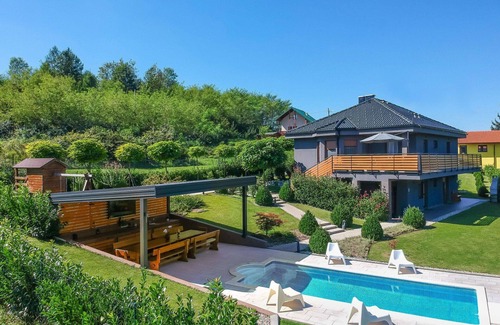 Presika House | Private Villa with private pool, hot tub, WIFI, A/C, TV, terrace, pets allowed, panoramic view