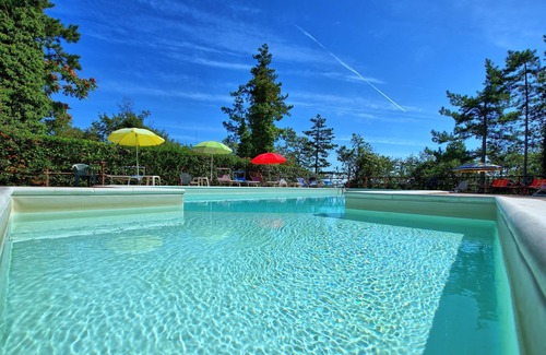 Anghiari Villa | Private Villa with private pool, WIFI, TV, balcony, panoramic view, parking, close to Arezzo