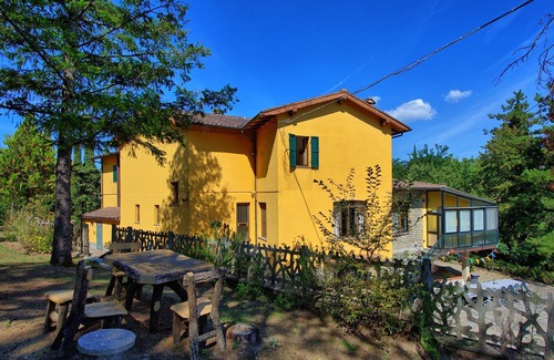 Anghiari Villa | Private Villa with private pool, WIFI, TV, balcony, panoramic view, parking, close to Arezzo