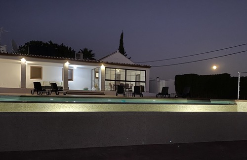 Estepona Ski Chalet | Private villa with private pool