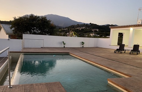 Estepona Ski Chalet | Private villa with private pool