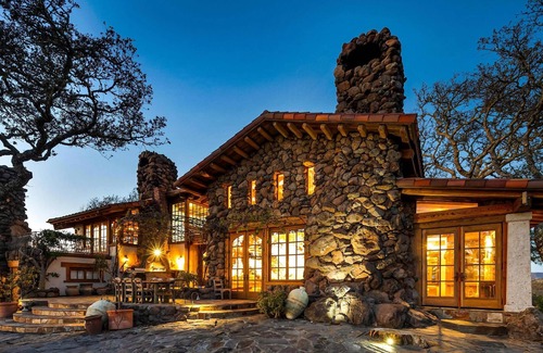 St. Helena House | Private Vineyard Hilltop Estate
