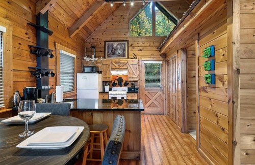 Gatlinburg Cabin | PRIVATE WATERFALL! STORYBOOK SETTING! RARE 1BR CABIN! SUMMER DISCOUNT