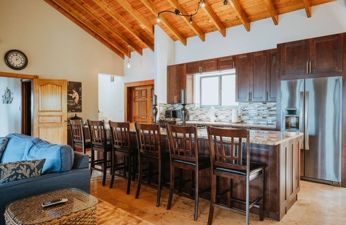 Estate Peterborg Villa | Private Waterfront 5 Bedroom Villa! Stunning views from every room!