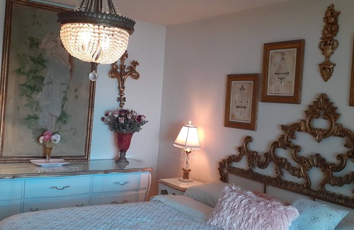 Port Colborne House | PRIVATE WATERFRONT