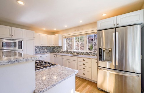 Bayville House | Private Waterfront Home @ Five Gables Inn - 3 Bdr 2 Bath - Breakfast - Hot Tub