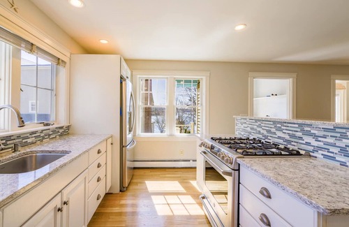 Bayville House | Private Waterfront Home @ Five Gables Inn - 3 Bdr 2 Bath - Breakfast - Hot Tub