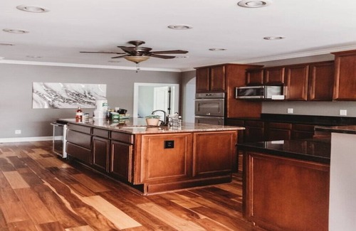 Bracey House | Private Waterfront Lake Gaston Getaway w6 bedrooms