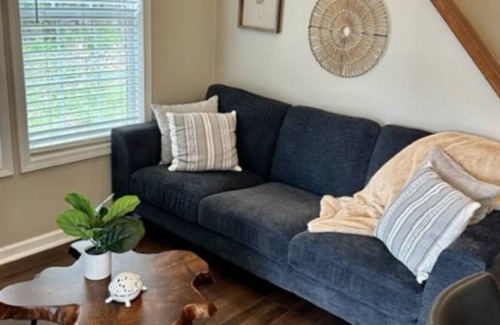 Lindale Cabin | Private Waterfront Lindale Cabin by Tyler and Horse Park