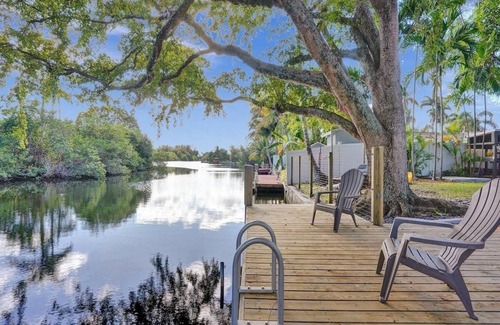 Park East House | Private Waterfront Paradise
