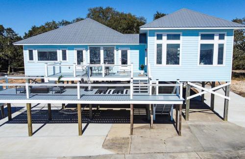 Ocean Springs House | Private Waterfront Beach House with Fire-pit