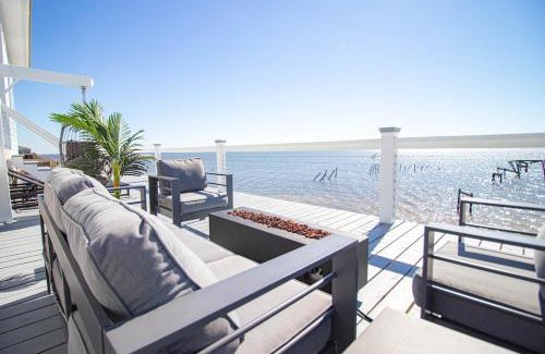 Ocean Springs House | Private Waterfront Beach House with Fire-pit