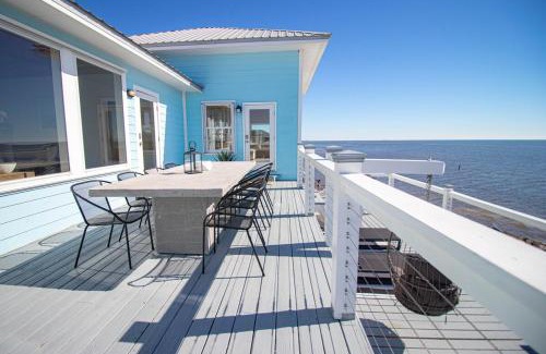 Ocean Springs House | Private Waterfront Beach House with Fire-pit