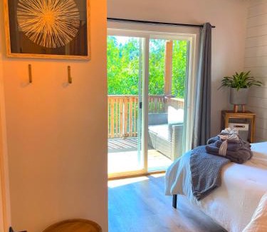 Forestville House | Private Wine Country-River Bungalow! Sunny Treetop Views - Pets Stay Free