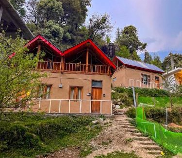 Jibhi Ski Chalet | Private Wooden house in Jibhi by Kahani