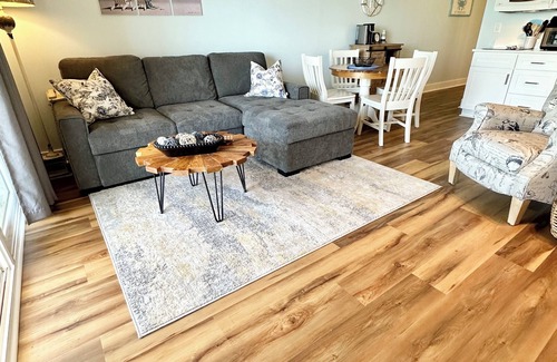 Wrightsville Beach Apartment | Private Wrightsville Beach Retreat - Channel View!