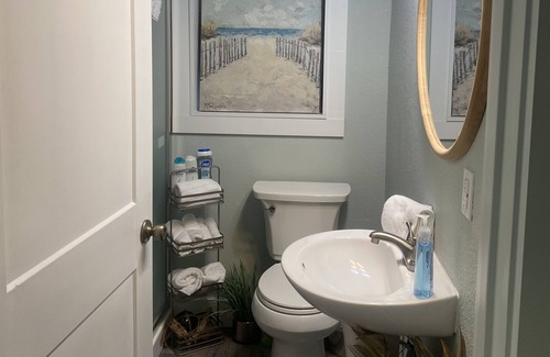 Fort Walton Beach - Destin Cottage | Private1958 Beach Cottage completely renovated Old Florida Charm & Hot Tub