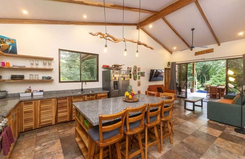Manuel Antonio Villa | PrivateGem/3 miles to Manuel Antonio Beach/NatPark
