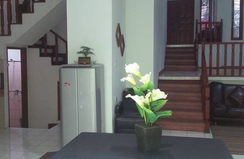 Bandung House | PrivateHome,Breakfast,Wifi Near Pasteur