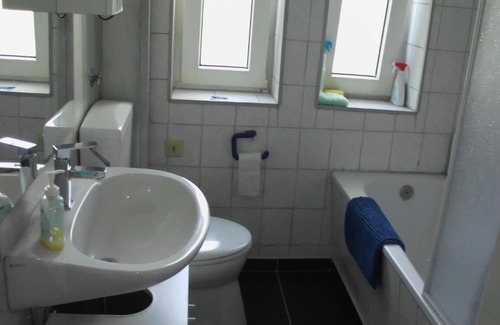 Kray House | PrivatZimmer in einem Haus Inkl Parkplatz nach Verfügbarkeit