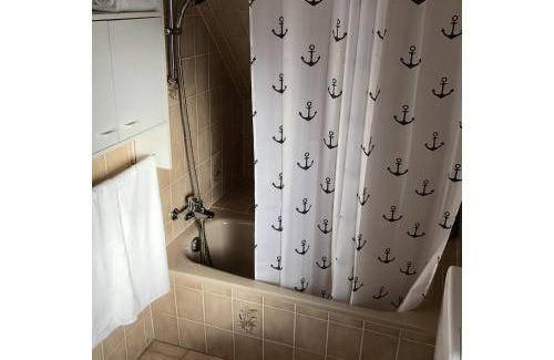 Region Hannover District House | Privatzimmer mit eigenem Bad