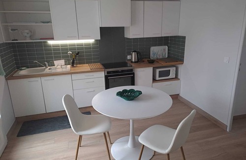 La Remigeasse Apartment | Privileged location, calm and bright, 800 meters from the beach