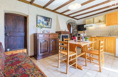 Saint-Pancrace House | Privileged location in an enchanting natural setting! Close to the Bottières/domain slopes