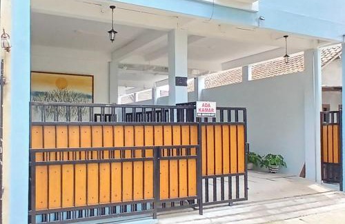 Ngemplak Hotel | Priyanka Guesthouse Syariah Maguwo Mitra RedDoorz