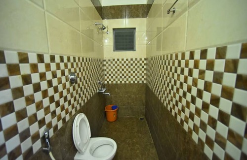 Erode Hotel | PRM Aruna Lodge