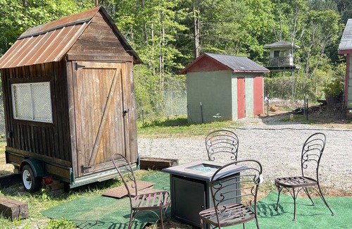 Wise Cottage | Probably Smallest Tiny Home In America