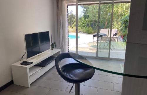 La Gaude Apartment | Proche bord de mer, au calme, nature avec piscine