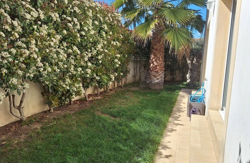 Mauguio Villa | Proche de la mer Villa Avec Piscine Dans Village Idéal Pour les Familles