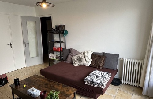 Le Kremlin-Bicetre Apartment | Proche du centre de Paris ! Appartement calme de 45m2 avec balcon