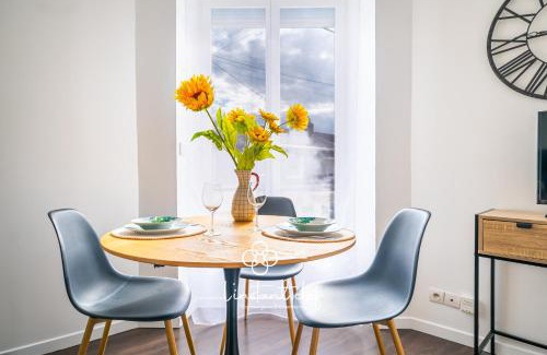 Bollee Apartment | Proche Tram & Centre Idéal Duo et ou Pro