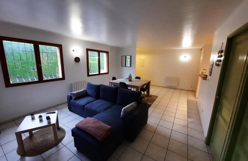 Maubeuge Apartment | Proche zone industrielle, Wi-fi, Netflix, Tout confort