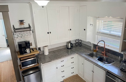 North End House | Proctor District SanctuaryJacuzzi and Sauna + Cafe Appliances. Ruston Way close!