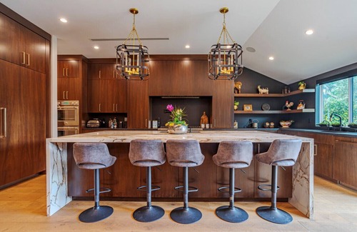 Sherman Oaks House | Production and Events only Modern luxury house with pool