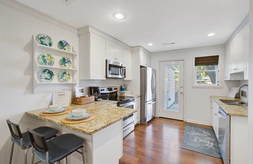 Mount Pleasant Villa | *PROFESSIONALLY CLEANED COASTAL Beach Chic Coastal Villa! Clean w/Large Yard!