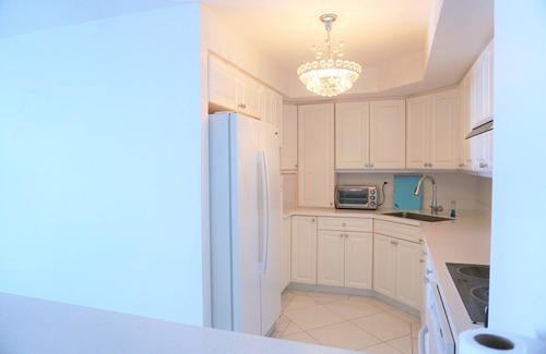 Waikiki Condo | Professionally cleaned 26th Fl PH w/Spectacular Views! Very Rare 3bed/2bath