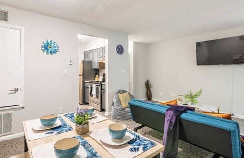 Charlotte Apartment | Professionals 1bdrm 10 mins to Atrium Hospital/