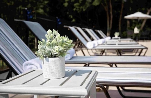 Charlotte Apartment | Professionals 1bdrm 10 mins to Atrium Hospital/
