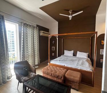 Gomti Nagar Apartment | Projector room by stayease
